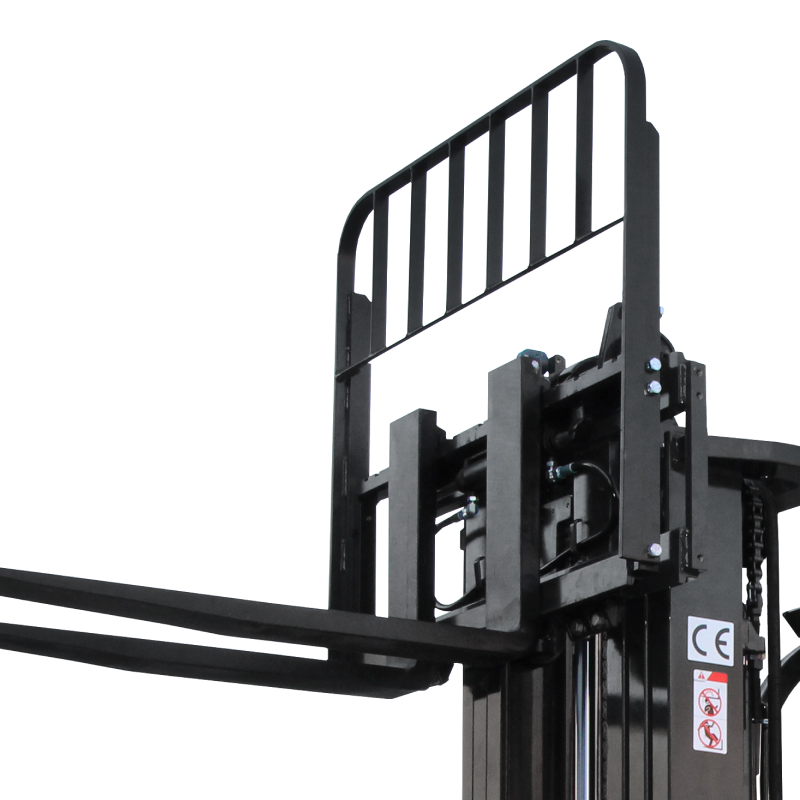 Электрический погрузчик YETT CPD15-A3LIH4-M-M300-3W