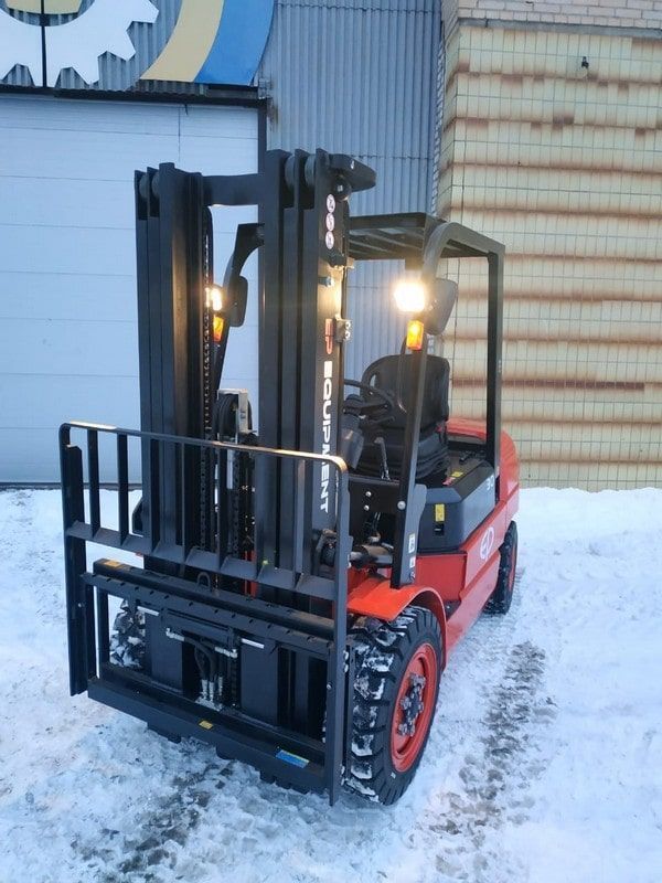 Автопогрузчик дизельный EP CPCD30T3